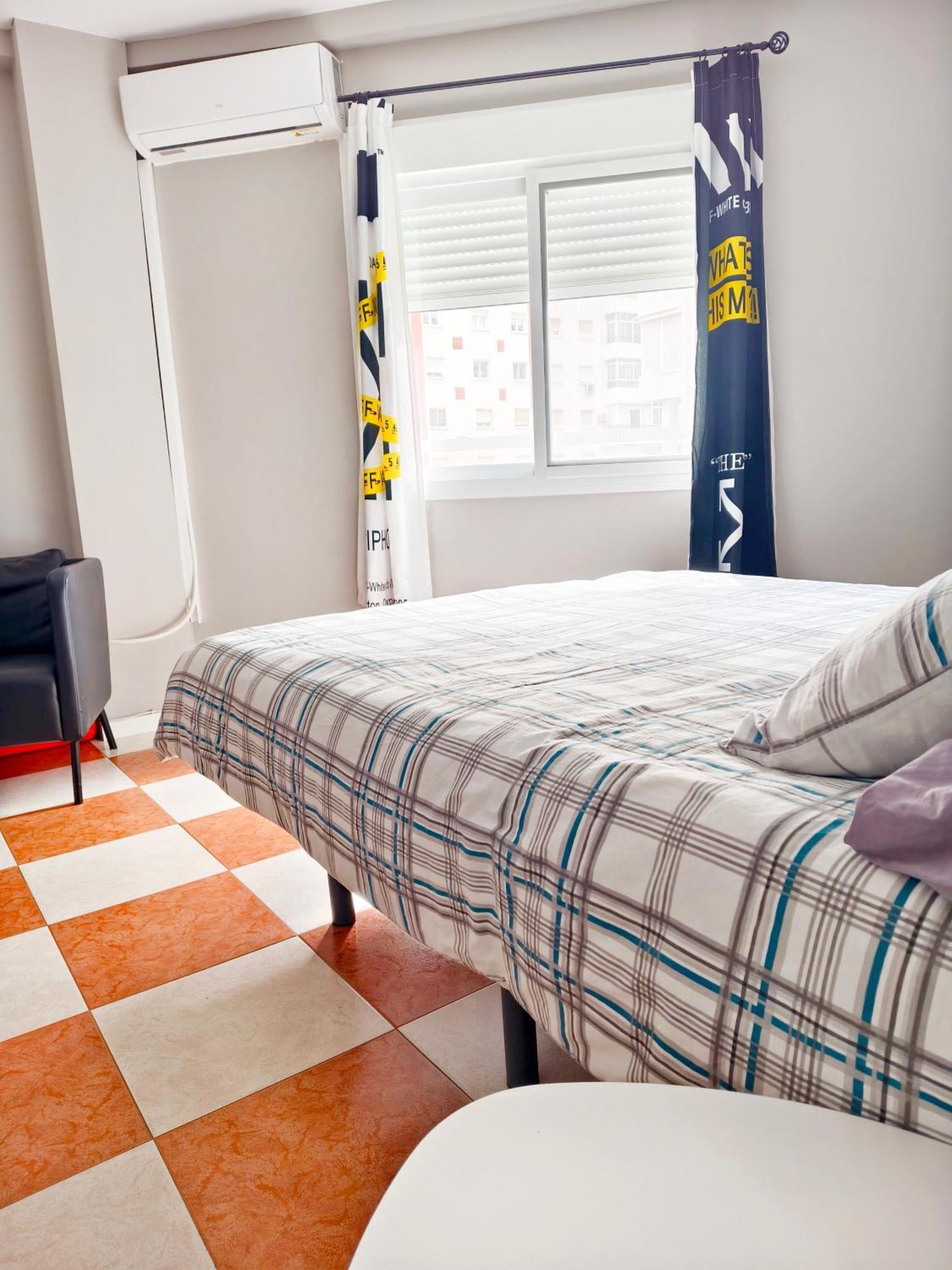 Apartamento Cerca Del Centro 2 マラガ エクステリア 写真